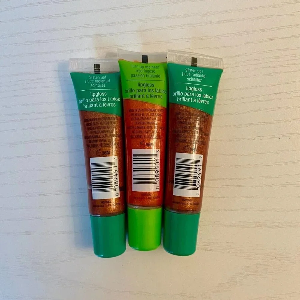 3x Covergirl Lipstick Smoo Chies Sizzle Gloss #550 Glisten Up Turn Up Heat 546